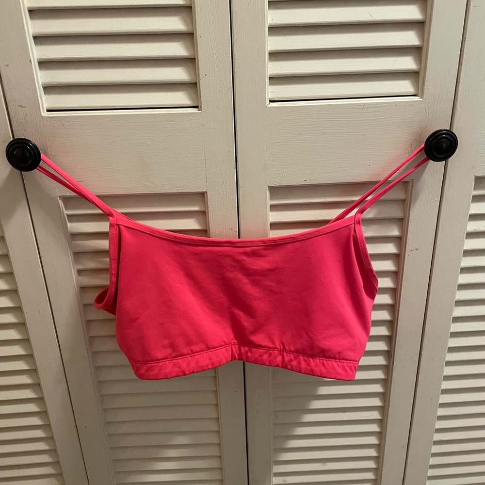 Size L/XL set basic strappy sports bra with crop leggings included-Fabletics